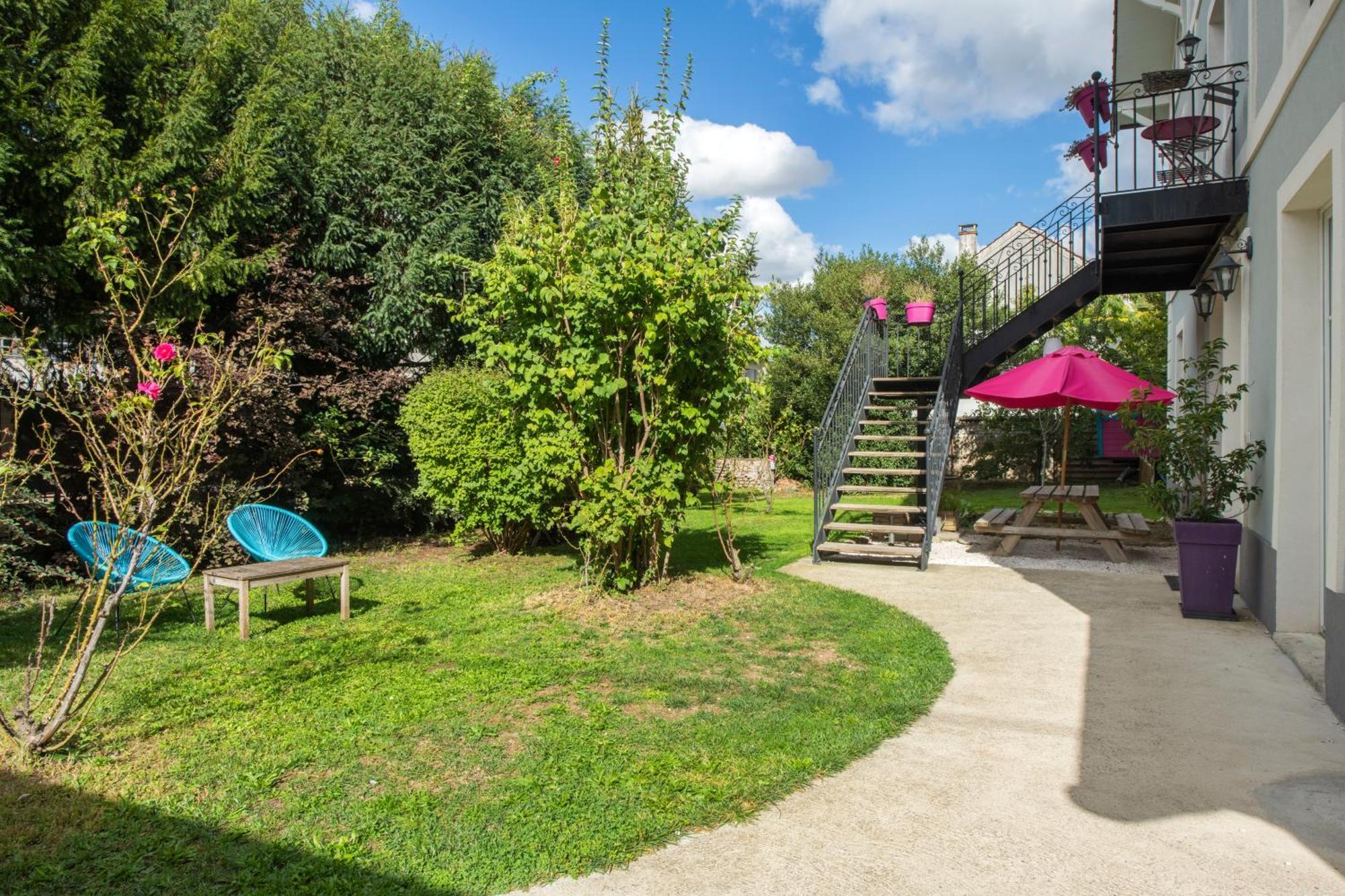 Roulotte Insolite Avec Terrasse Proche Paris Noisy-le-Grand Bagian luar foto